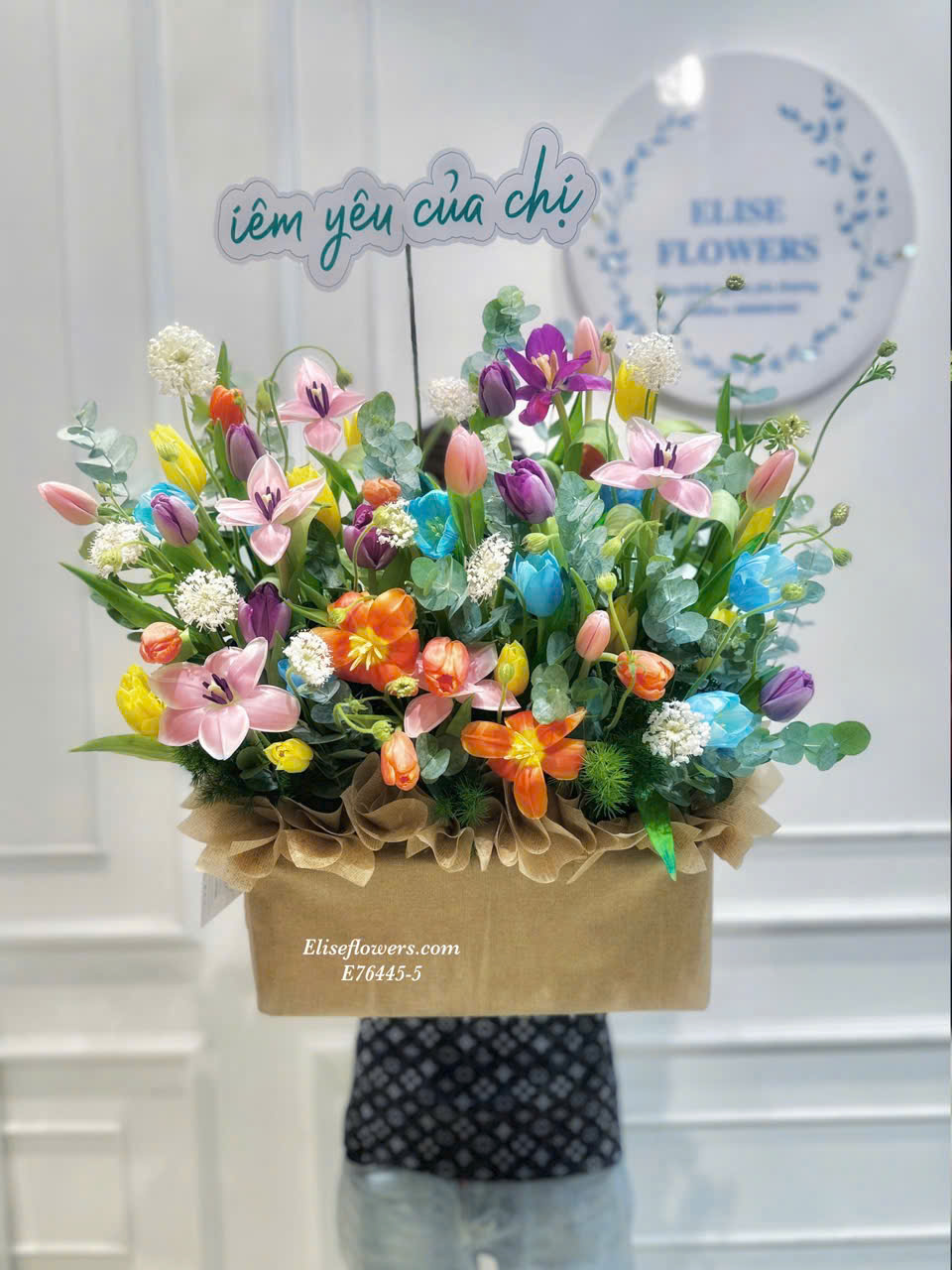 Mua lẵng hoa Tulip chúc mừng tân gia Hà Nội. Điện hoa Tulip tặng tân gia Hà Nội