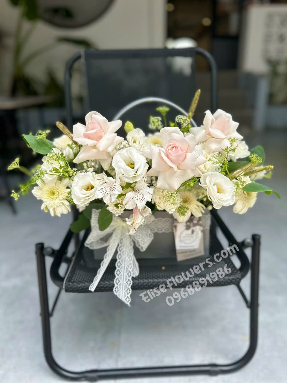 Túi hoa sinh nhật màu hồng phấn. Địa chỉ đặt hoa sinh nhật UY TÍN, GIÁ RẺ tại HÀ NỘI