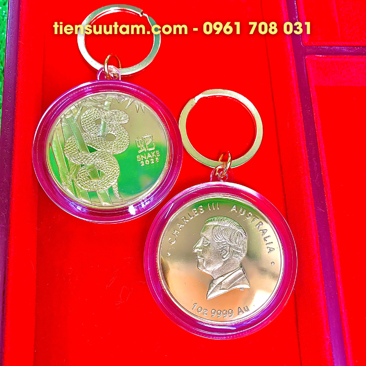 Móc Khoá Xu Úc Hình Con Rắn Mạ Vàng