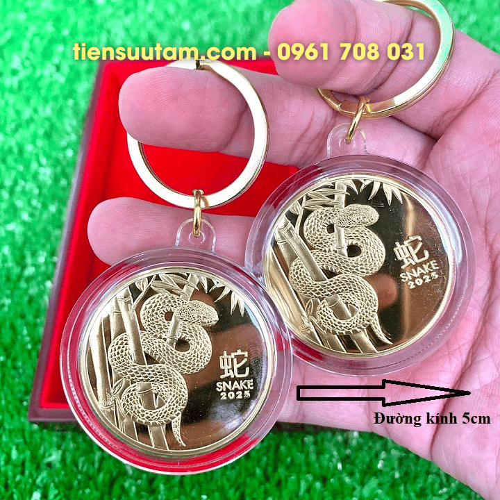 Móc Khoá Xu Úc Hình Con Rắn Mạ Vàng