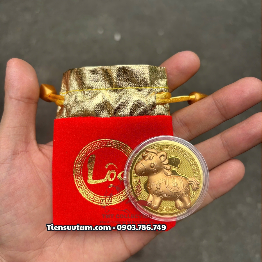 Miếng Đồng Xu Con Ngựa Cute 2026 Tặng Túi Gấm Lộc