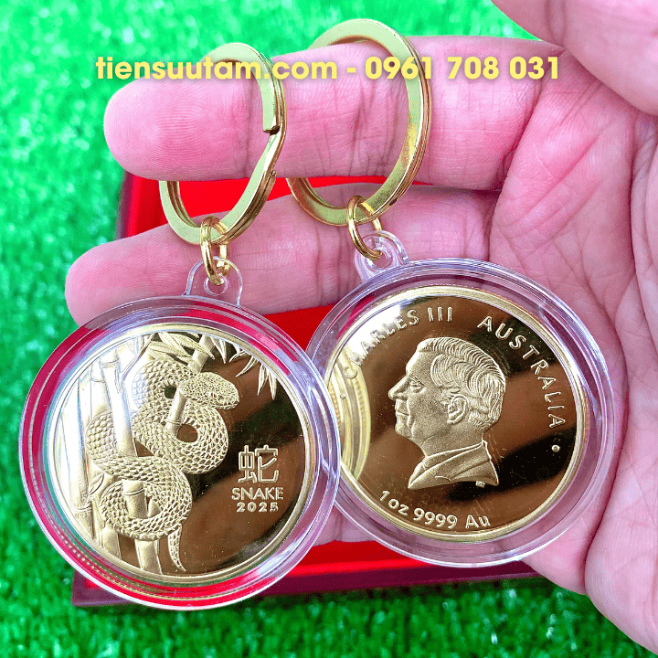 Móc Khoá Xu Úc Hình Con Rắn Mạ Vàng