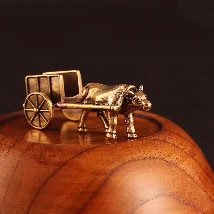 Tượng đồng xe bò kéo - TMT Collection.com