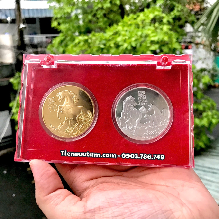 Cặp Xu Úc Hình Con Ngựa Mạ Vàng Bạc Tặng Hộp Meca