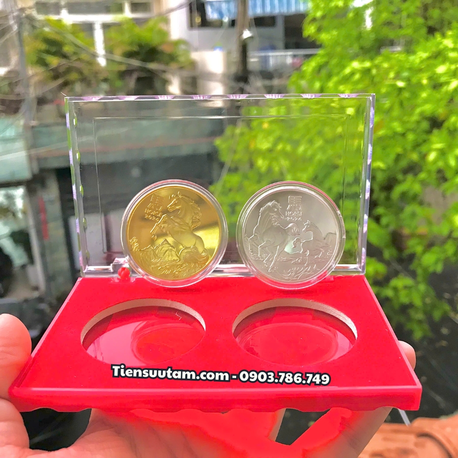 Cặp Xu Úc Hình Con Ngựa Mạ Vàng Bạc Tặng Hộp Meca