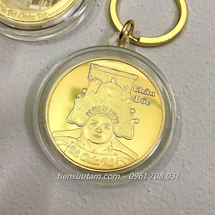 Móc Khoá Xu Lưu Niệm Bà Chúa Xứ Châu Đốc Mạ Vàng