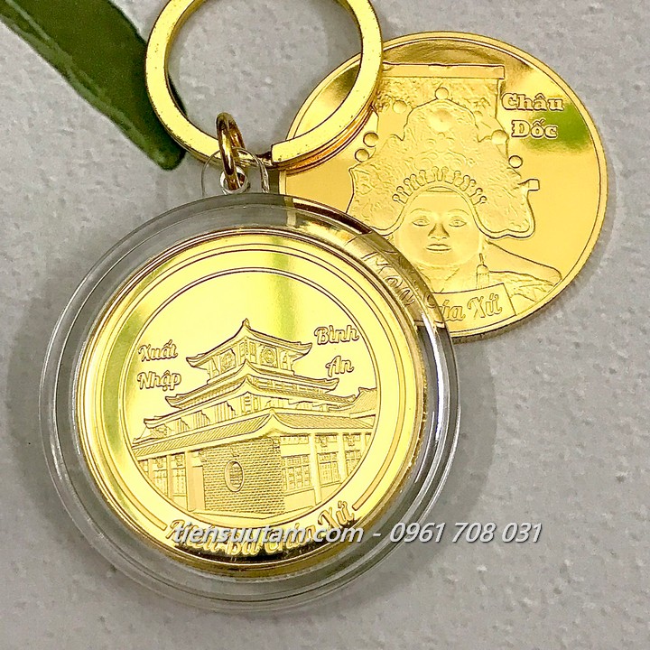 Móc Khoá Xu Lưu Niệm Bà Chúa Xứ Châu Đốc Mạ Vàng