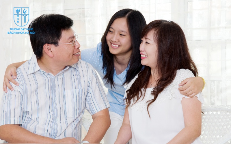 Mỗi khi con bỏ học phải làm sao, cha mẹ cần lắng nghe và thấu hiểu tâm lý con trẻ