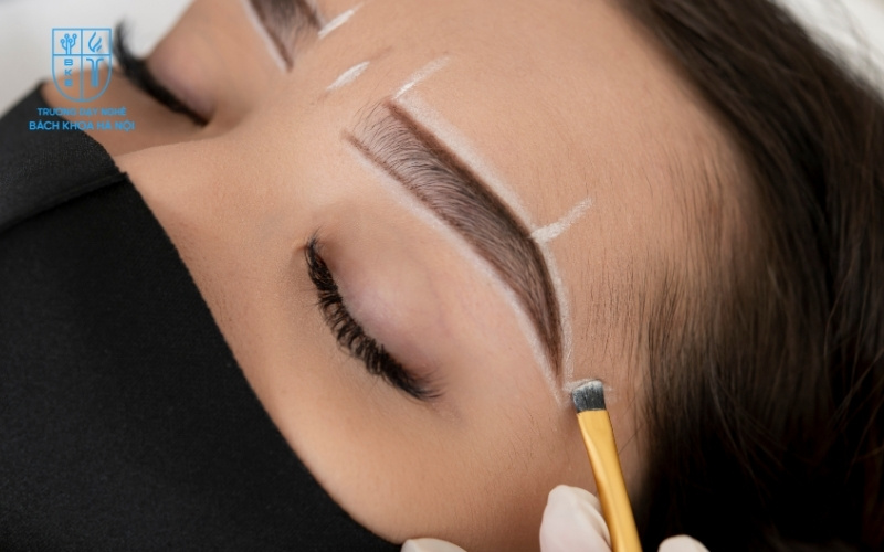 Điêu khắc yêu cầu tay nghề cao để tạo sợi mảnh, đều và theo đúng hướng mọc tự nhiên