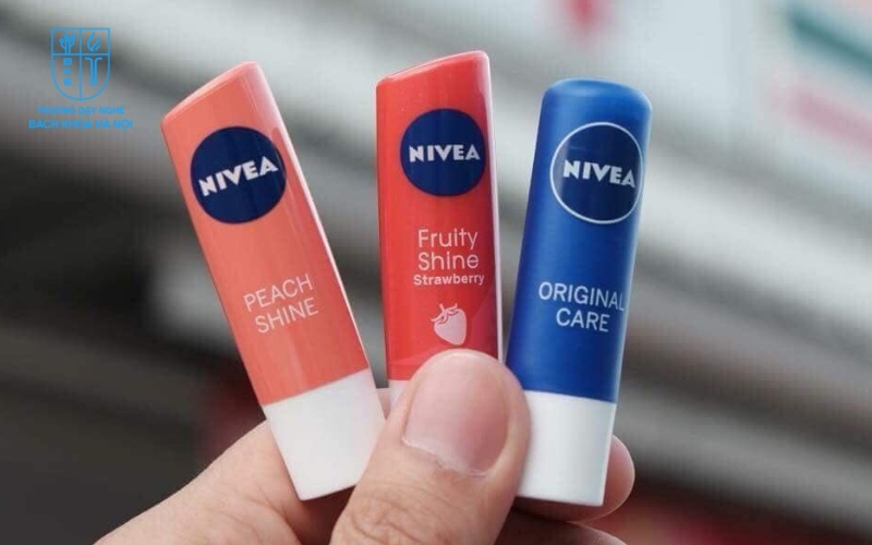 Son dưỡng môi sau khi phun xăm giá rẻ Nivea