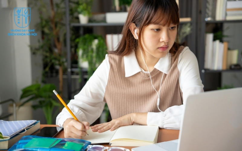 Một số bang tại Đức yêu cầu B2, nên bạn nên học tiếng Đức nghiêm túc từ sớm