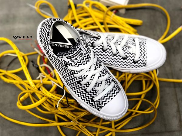 Giày Converse Chuck Taylor All Star VLTG Low - White / Black - 565367C