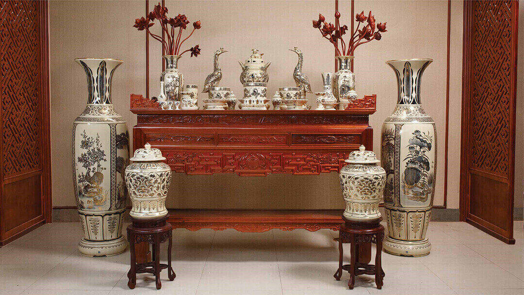 Hướng dẫn sắp xếp và bố trí bàn thờ gia tiên