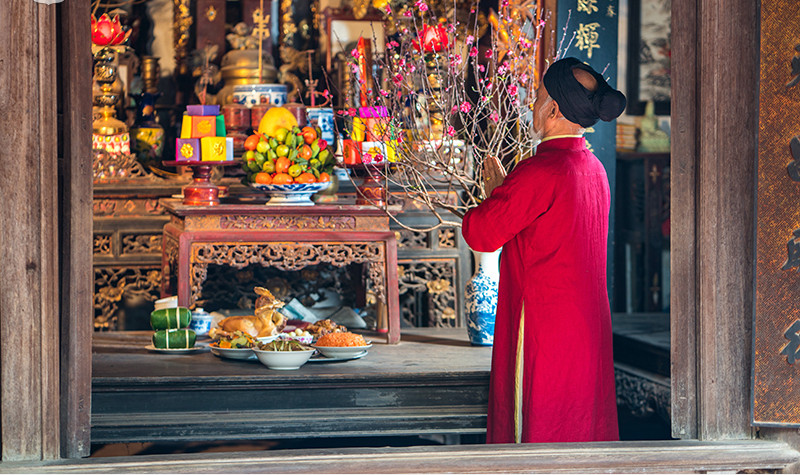 Bàn thờ gia tiên có cần phải lau dọn thường xuyên không?