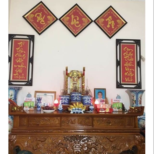 Khái quát về tranh thêu câu đối treo bàn thờ