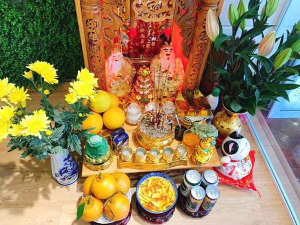 Vị trí đặt hũ gạo muối trên bàn thờ