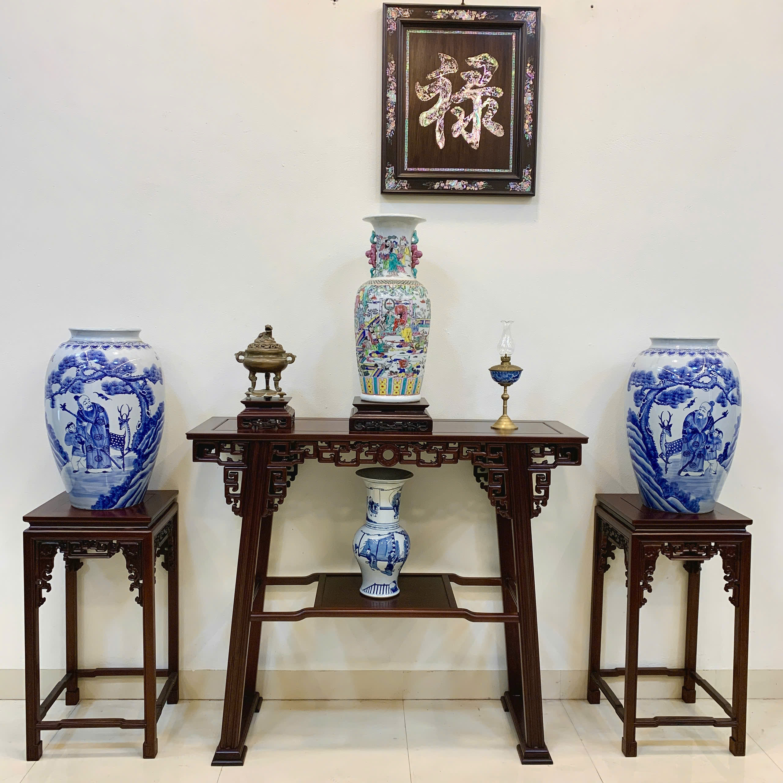 bàn bày đồ triện tàu