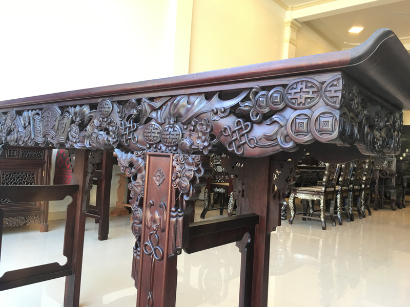 bàn trung đường