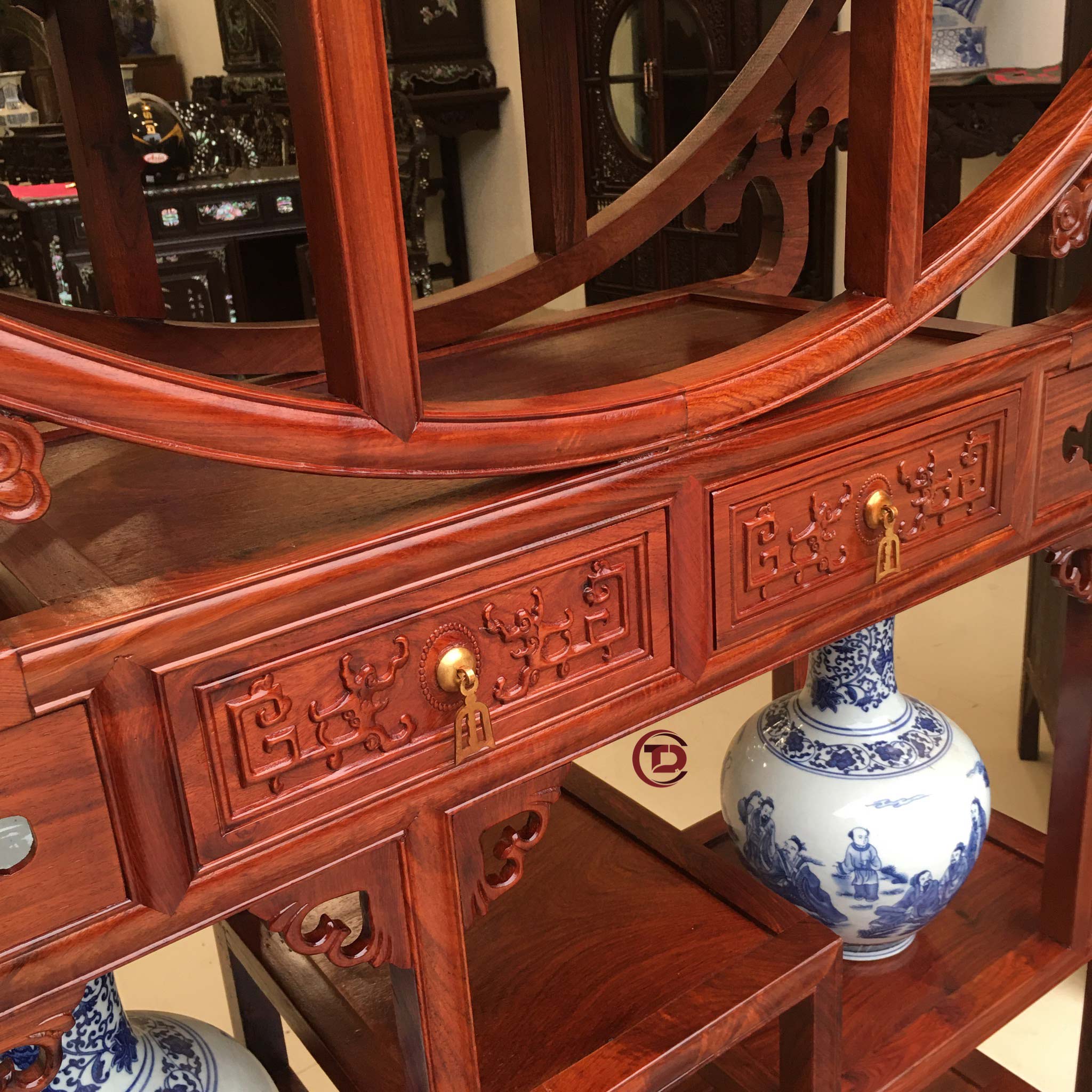 kệ bày đồ bình phong