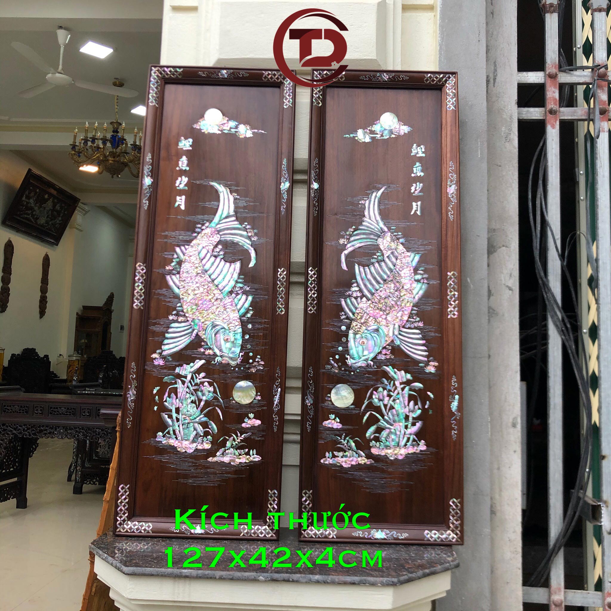 tranh cá cản ốc