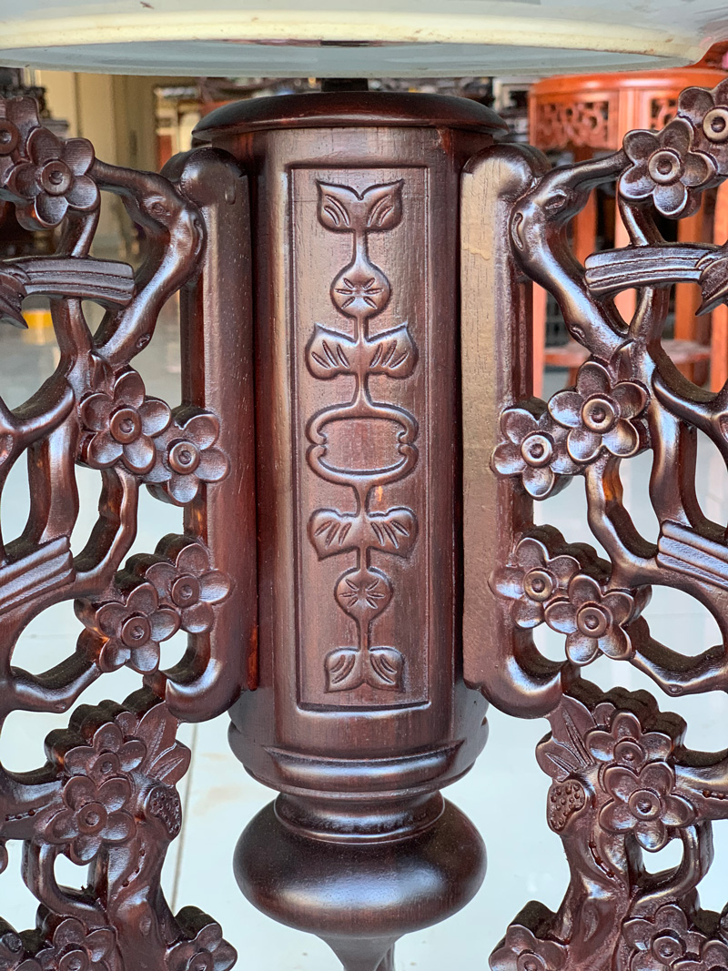 trò kề bát đĩa