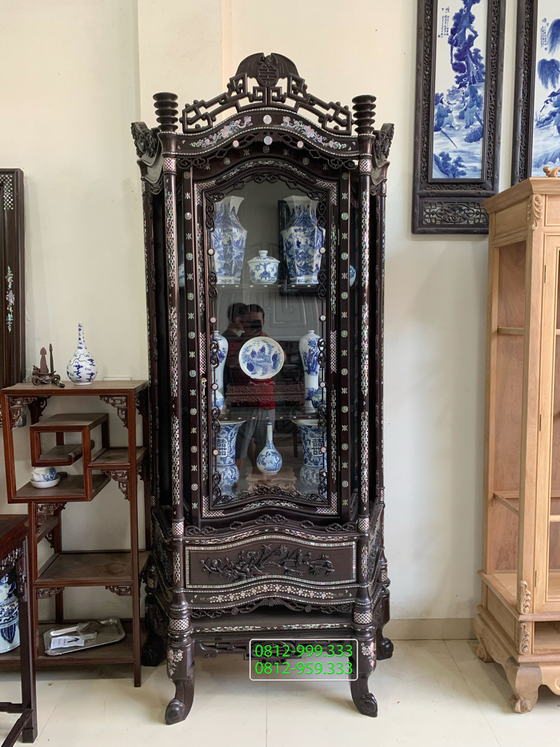 Tủ bày đồ phong cách tân cổ điển