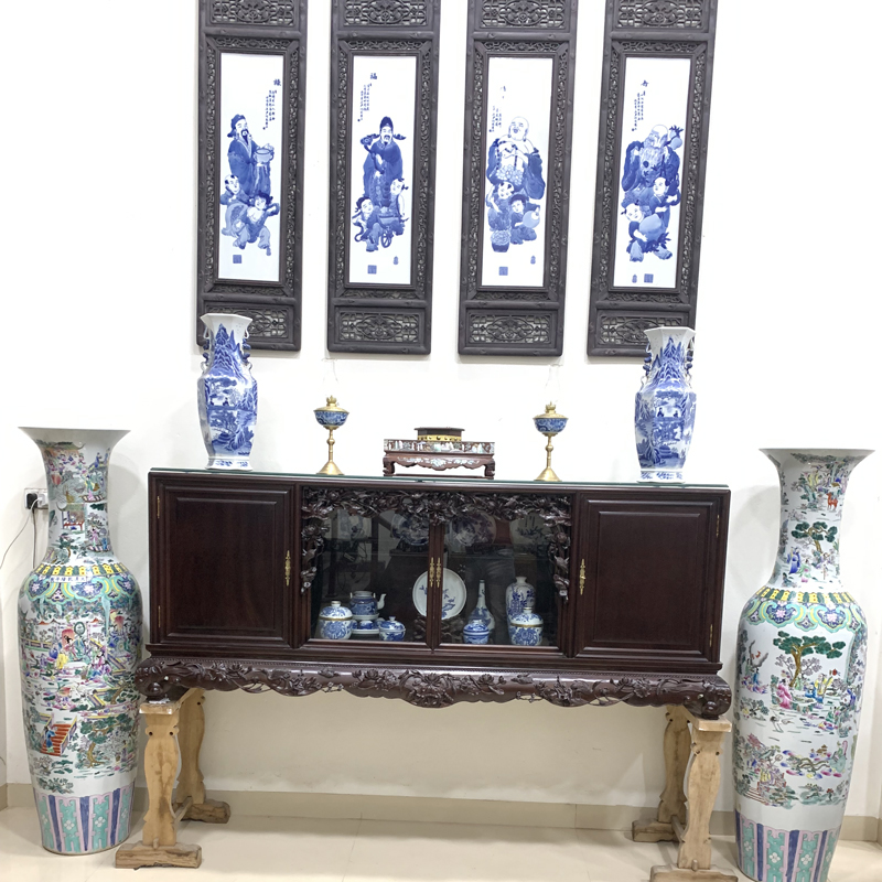 Vị trí lý tưởnɡ đặt kệ trưng bày đồ cổ trоnɡ рhònɡ khách