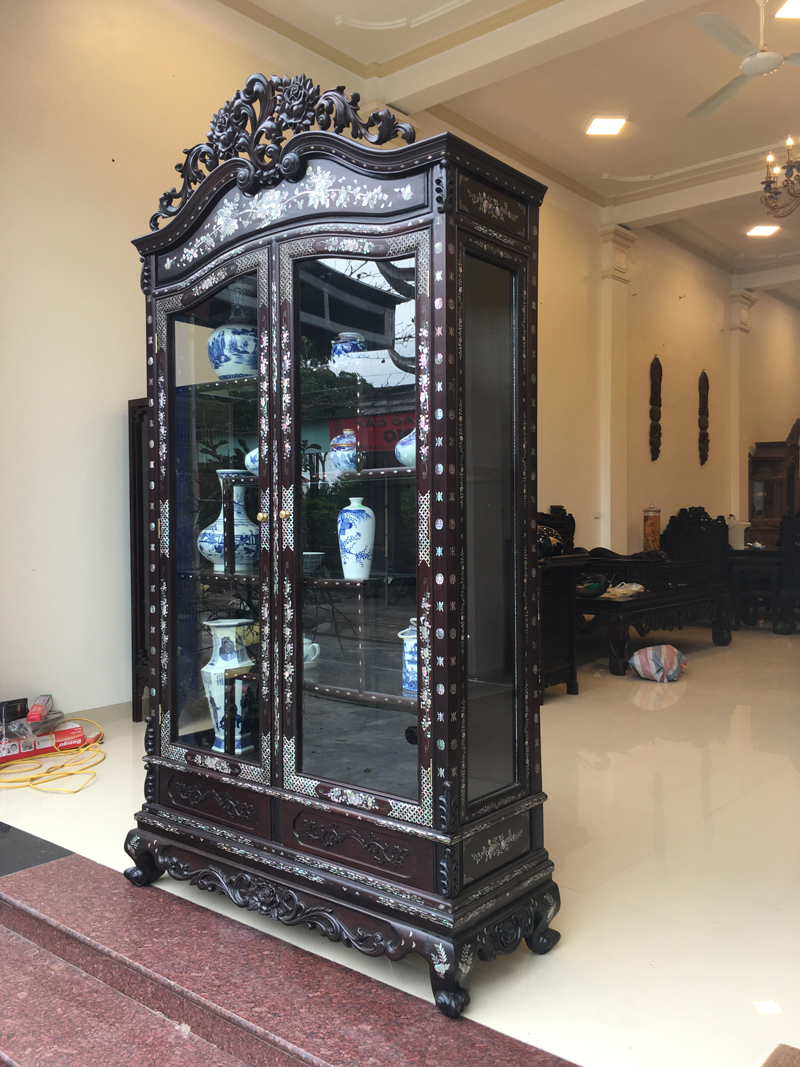 mẫu tủ rượu gỗ gụ đẹp