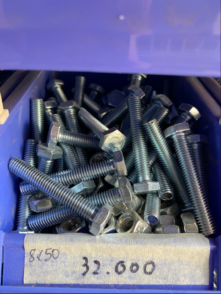 bulong hay bu lon M8x5P