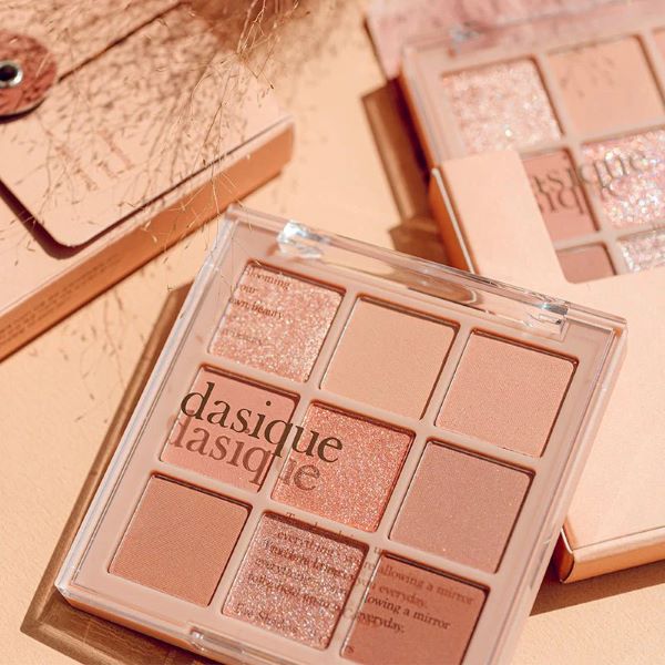 https://myphamkissme.com/bang-phan-mat-9-o-dasique-shadow-palette-7g