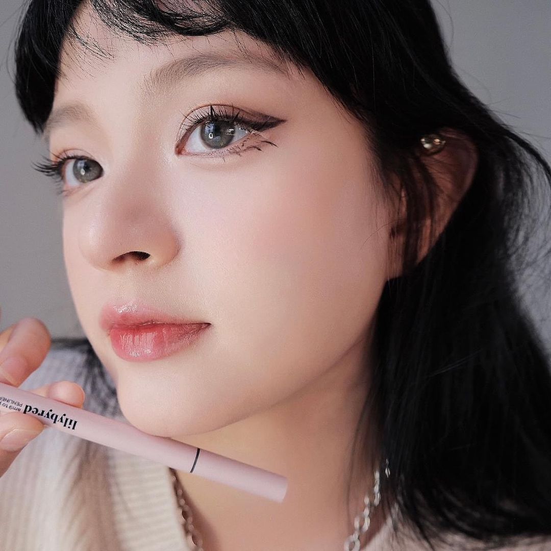 ke-mat-nuoc-lau-troi-lilybyred-pen-liner