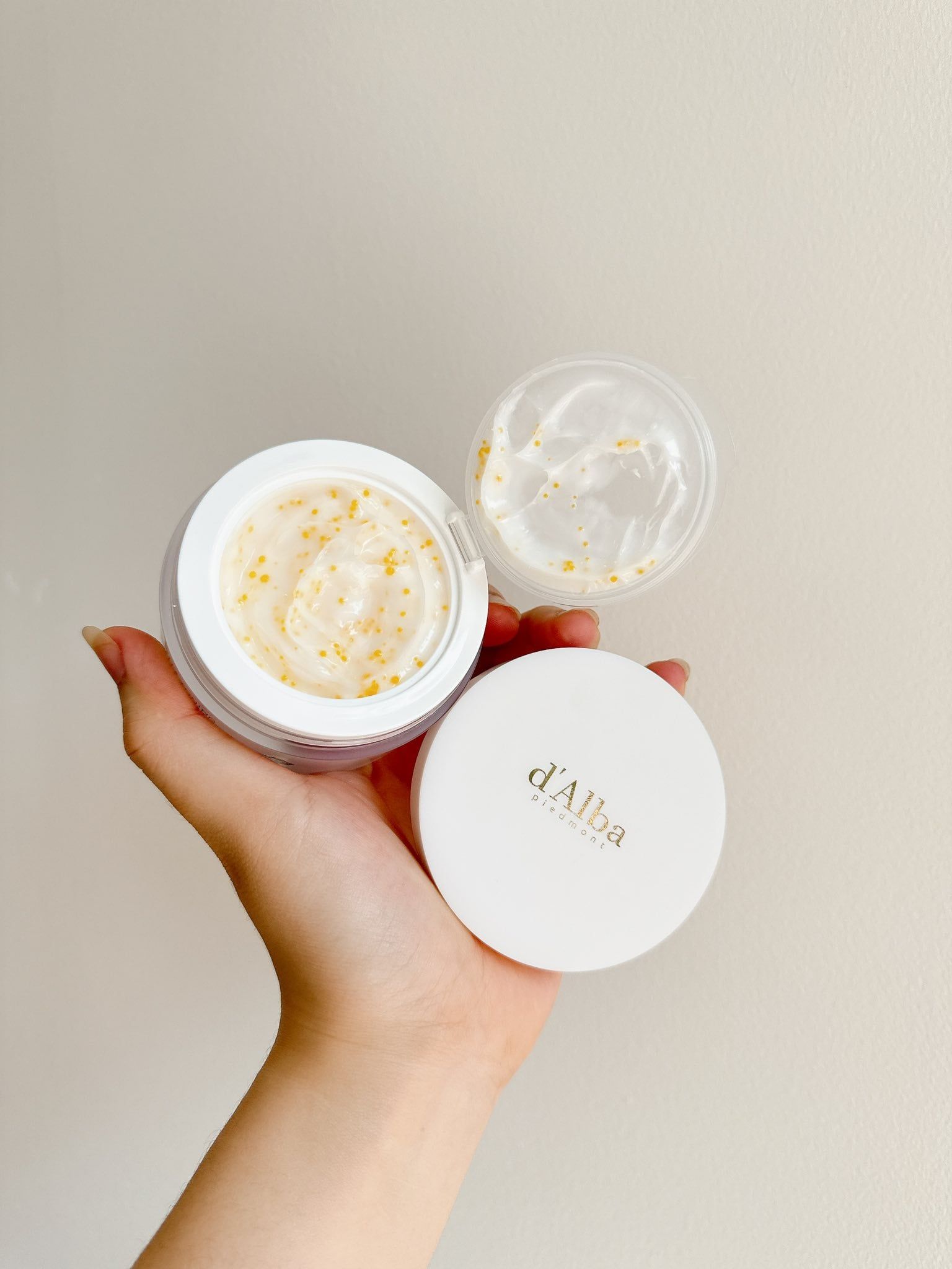 Kem dưỡng d'Alba Vita Toning phù hợp với da gì