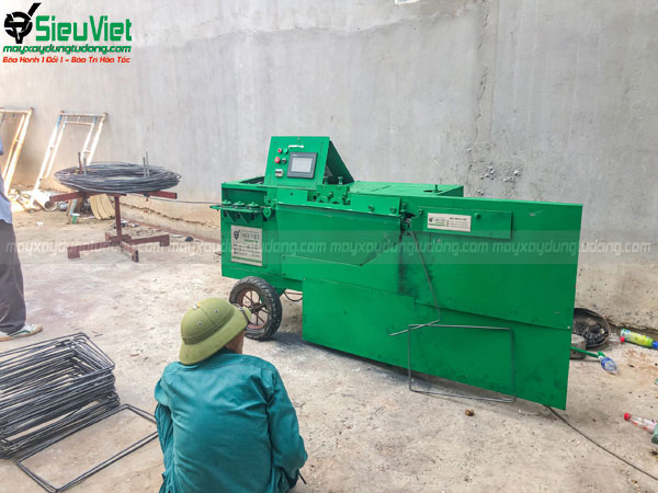 Máy bẻ đai sắt mini bàn giao tại công trình