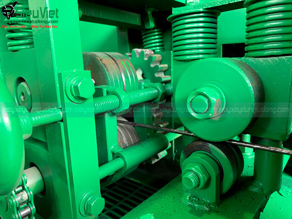 Bộ lô kéo sắt vào máy duỗi cắt GT2-5