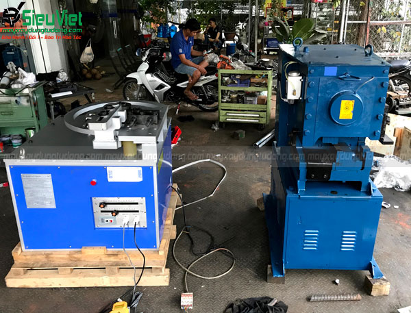 Máy cắt sắt uốn thép D42 Kunwoo