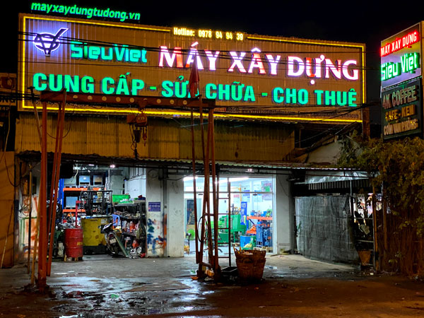 Máy xây dựng Siêu Việt