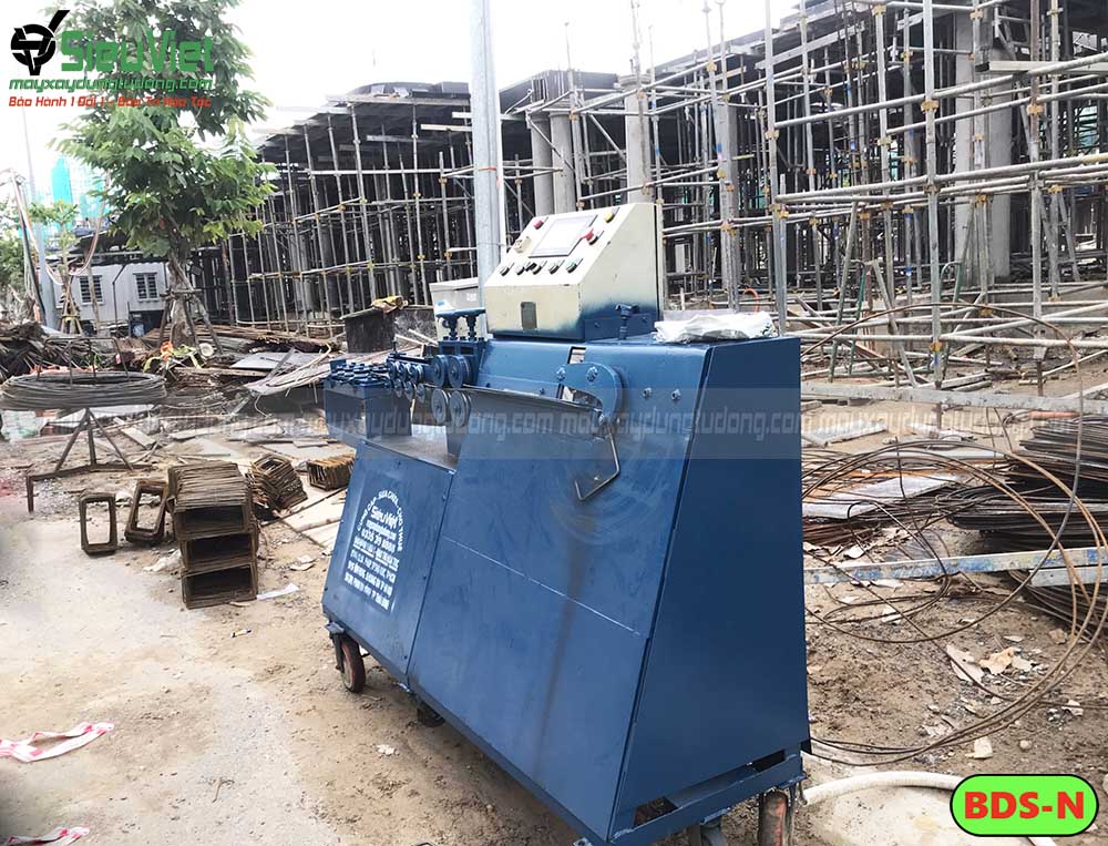 Máy bẻ đai cho thuê được hỗ trợ giao tận công trình