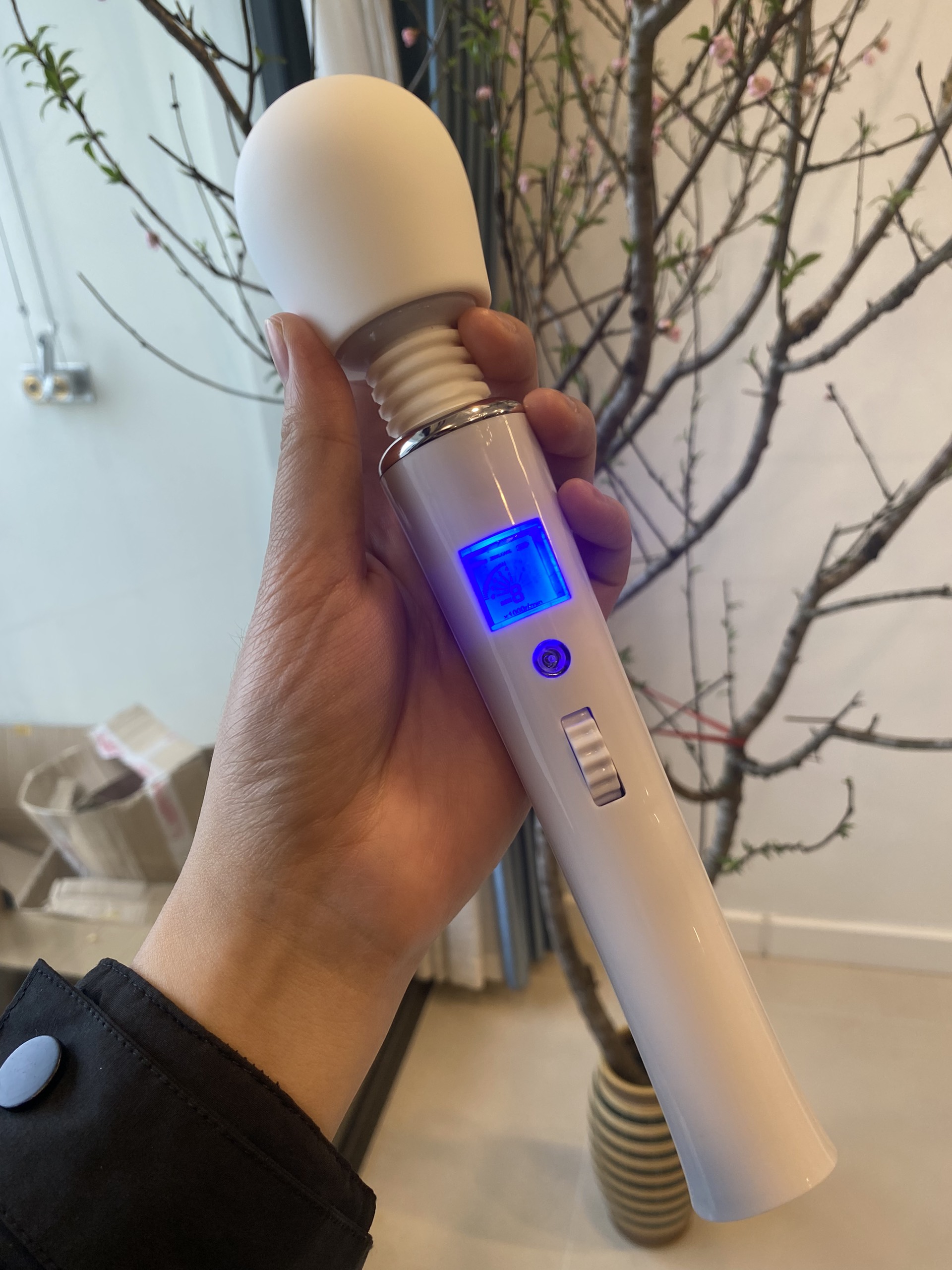 Máy rung âm đạo Massage mạnh mẽ tê tái điểm G màn hình LED Sạc Pin