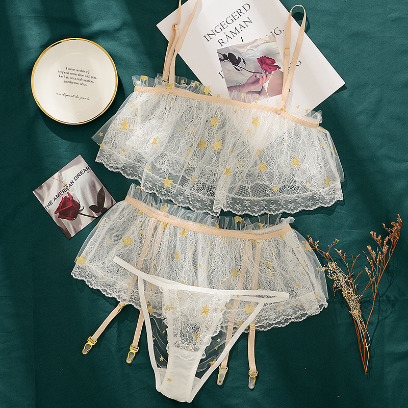 Set ngủ ren 2 dây chấm sao mỏng manh