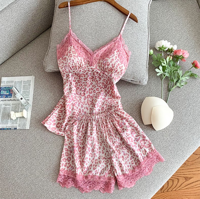 Bộ ngủ quần đùi da báo cúp ngực