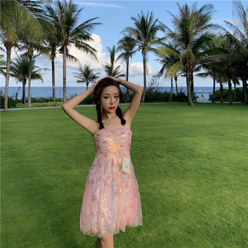 Váy 2 dây tráng gương