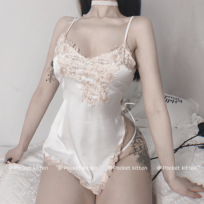 Váy ngủ yếm lụa họa tiết ngắn