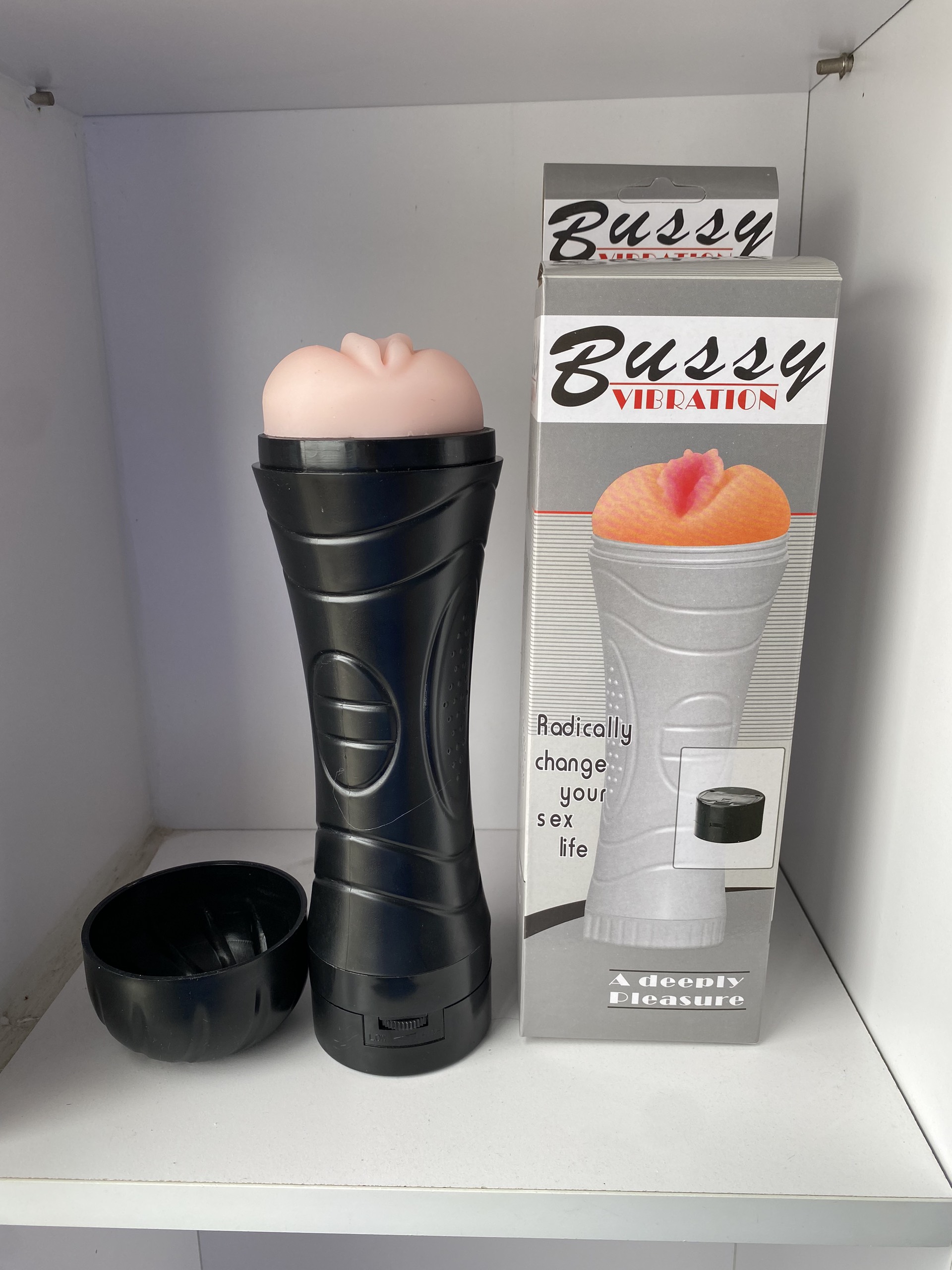 Cốc thủ dâm đèn pin Bussy Vibration 8 chế độ rung