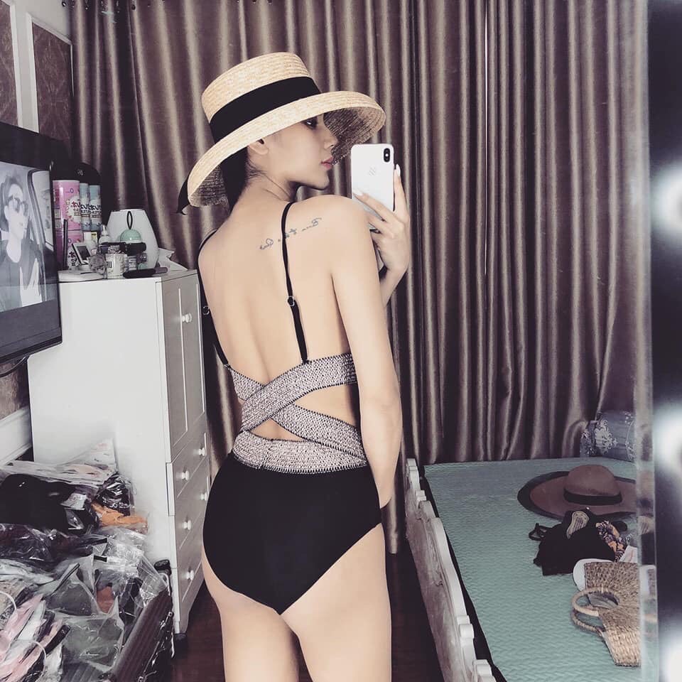 bikini 1 mảnh khoét bụng