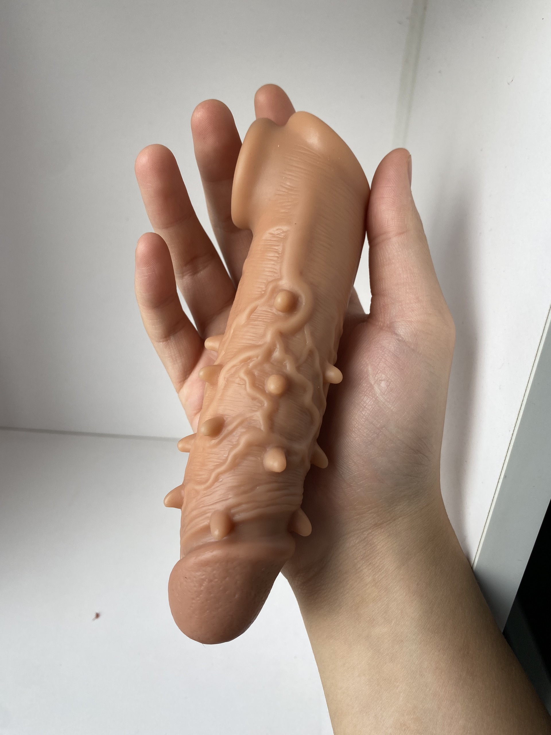 Bao cao su đôn dên gai Pretty Love cao cấp