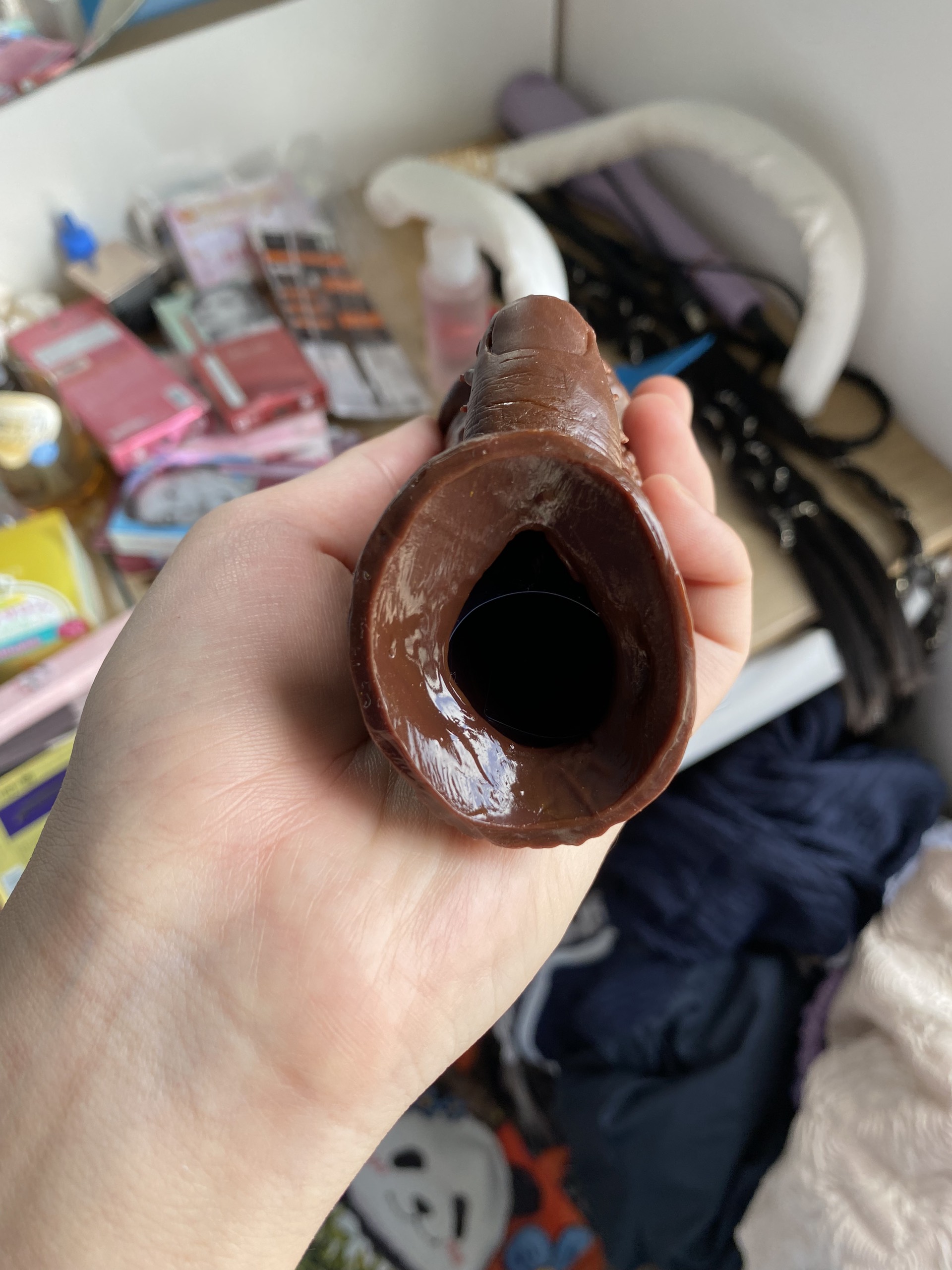 Bao cao su đôn dên Baile rẽ nhánh màu nâu đen