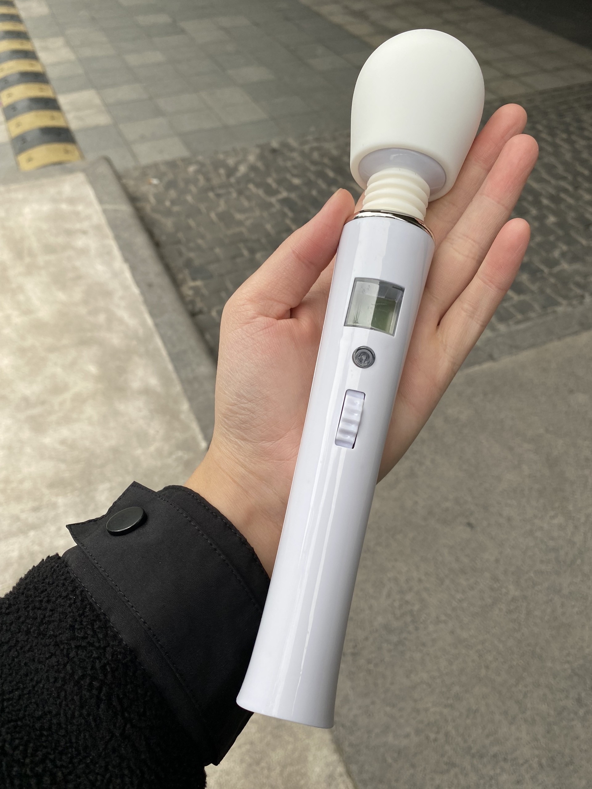 Máy rung âm đạo Massage mạnh mẽ tê tái điểm G màn hình LED Sạc Pin