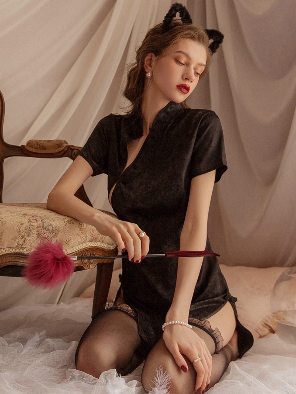 Váy ngủ sườn xám cộc tay dáng ngắn