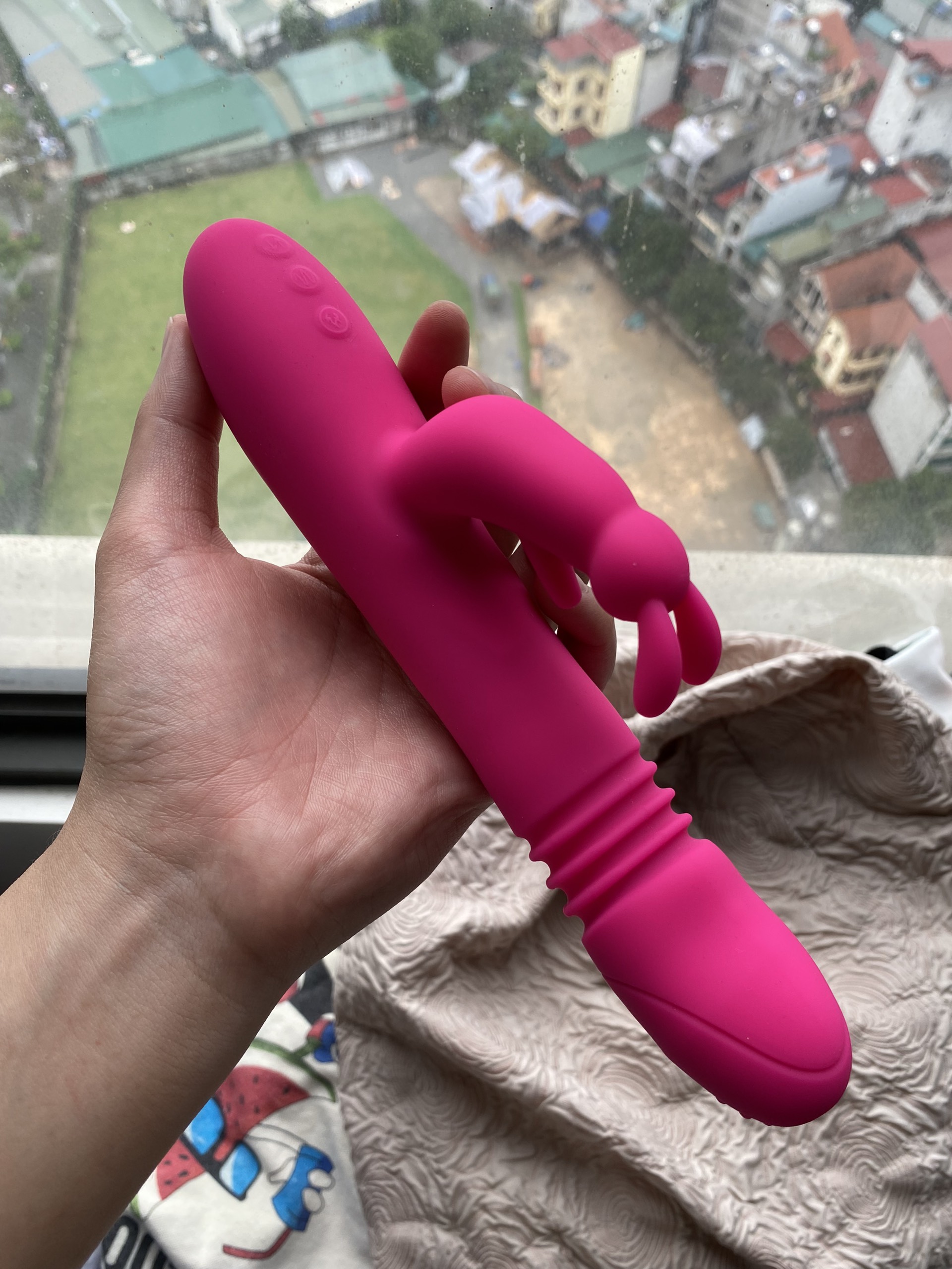 Dương vật giả cầm tay rung thụt tỏa nhiệt rẽ nhánh