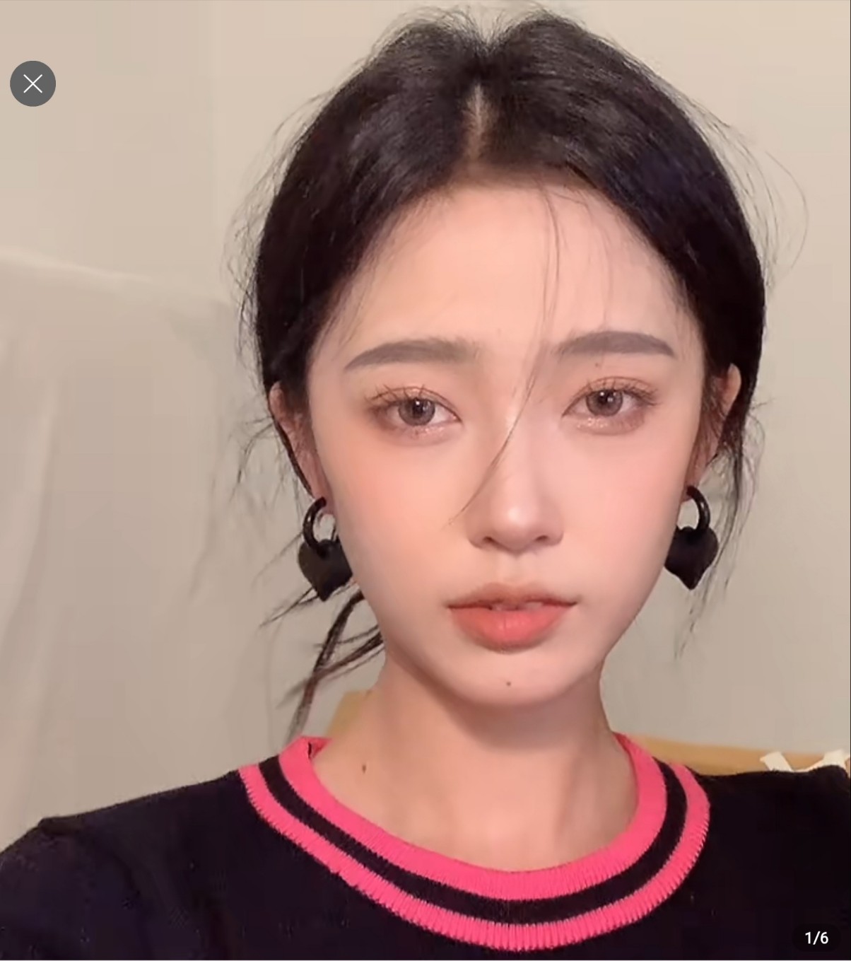 Khuyên tai trái tim đen đặc